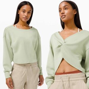 Lululemon Twist Back-to-Front Pullover in Green Fern Size 4